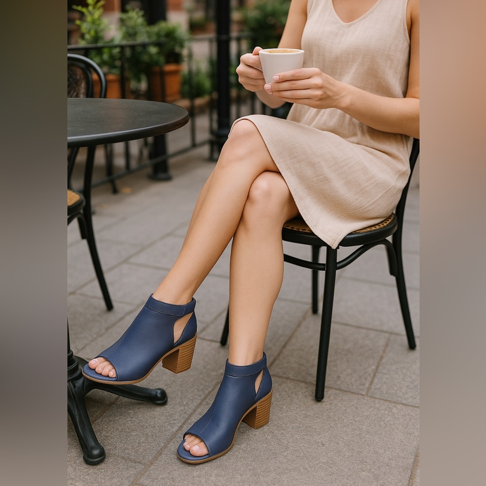 Seychelles Peep Toe Leather Sandals